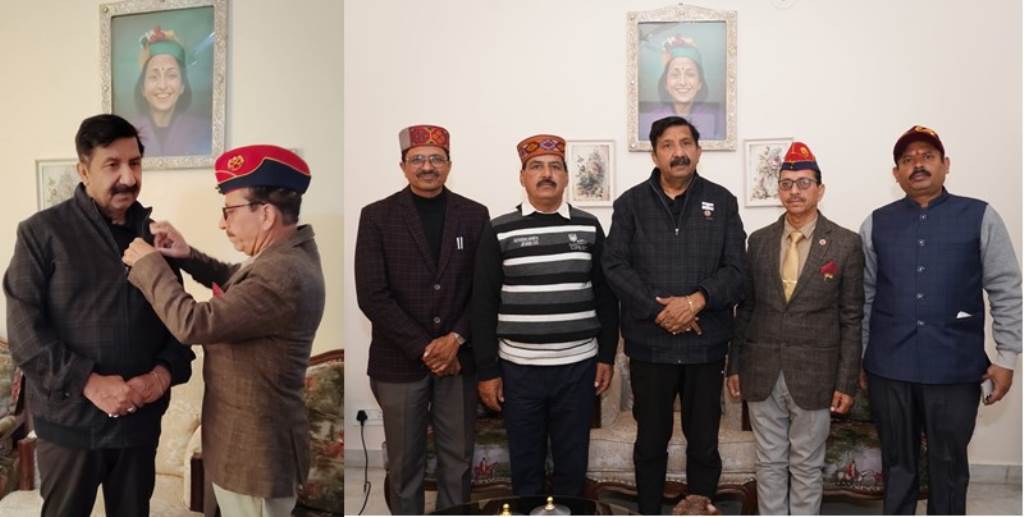 Deputy Chief Minister Mukesh Agnihotri made a donation on Armed Forces Flag Day appealing to the people of the state to contribute generously